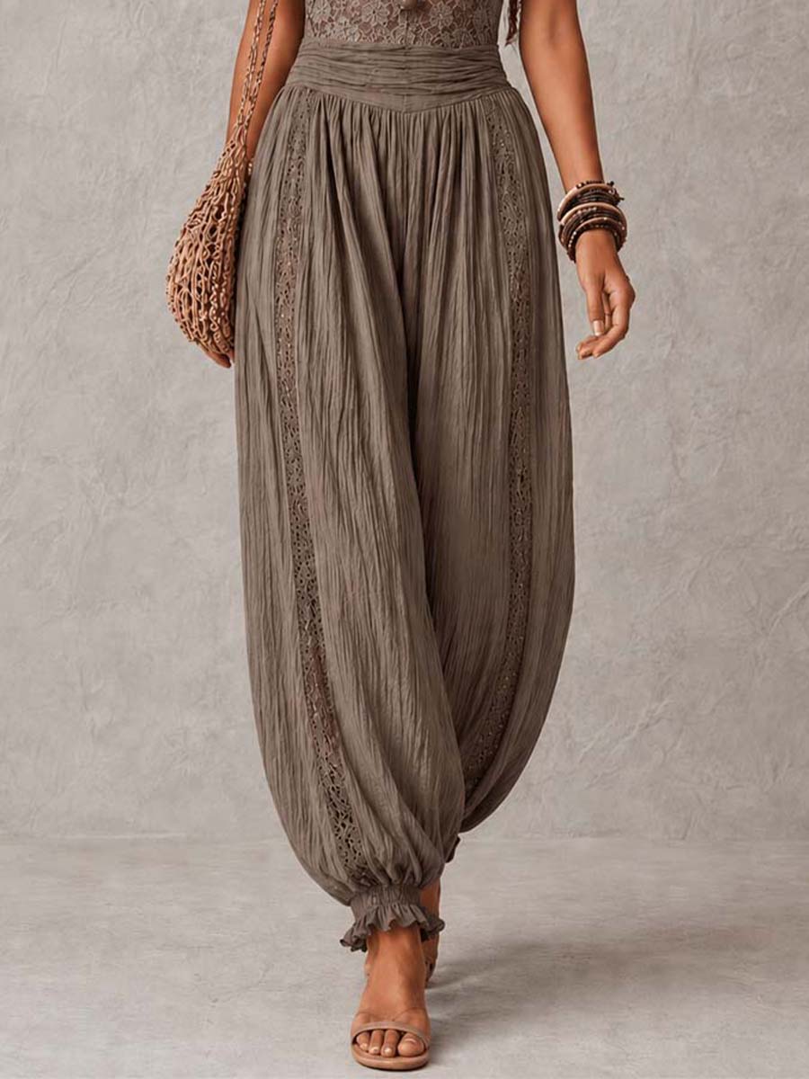 Aitana - Conjunto bohemio de corpiño de encaje y pantalones harem de algodón arrugado.